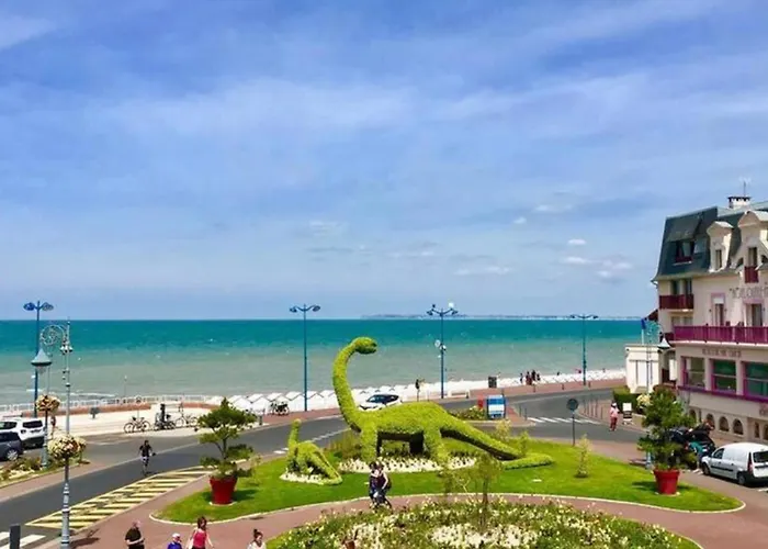 2 Pièces Avec Balcon Et Parking à 50 M De La - Fr-1-712-15 Villers-sur-Mer