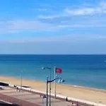 Avec Balcon Et Parking A 50 M De La - Fr-1-712-15
