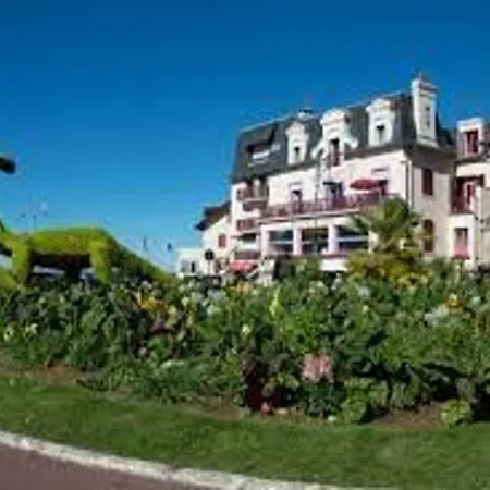 2 Pieces Avec Balcon Sud A 50m De La Plage, Parking Privatif - - Fr-1-712-15