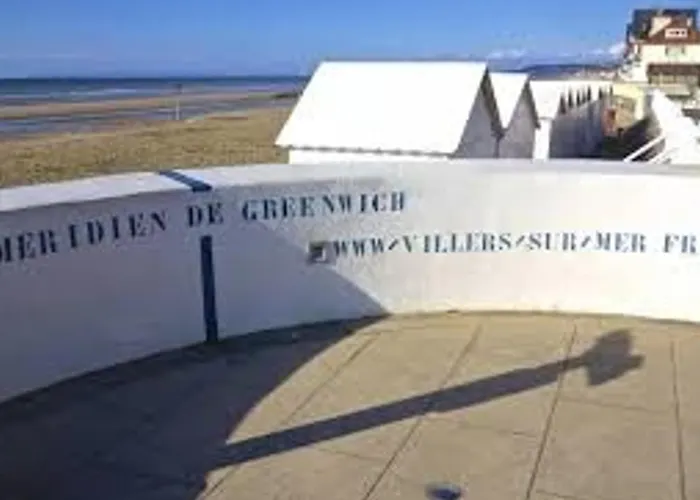 Апартаменты Avec Balcon Et Parking A 50 M De La - Fr-1-712-15 Вилле-сюр-Мер